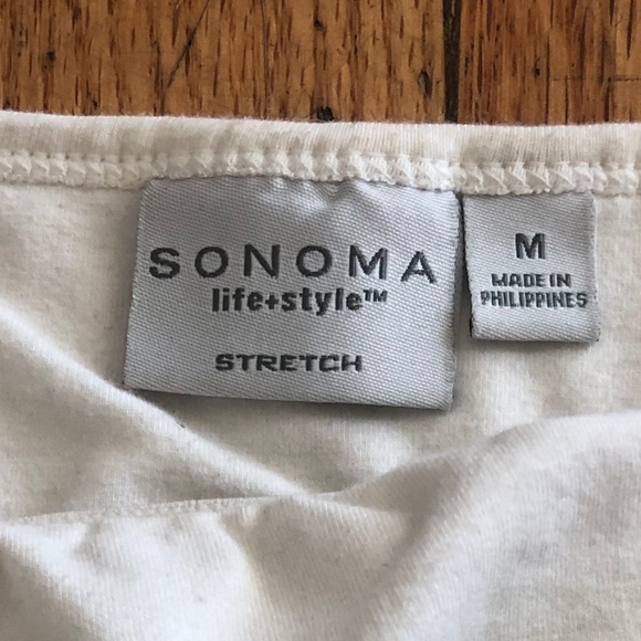 White laced top - Picture 2 of 2